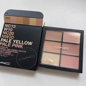 Mac concealer in the shade light